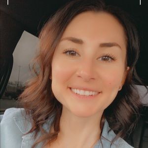 Meet your Posher, Jacqueline